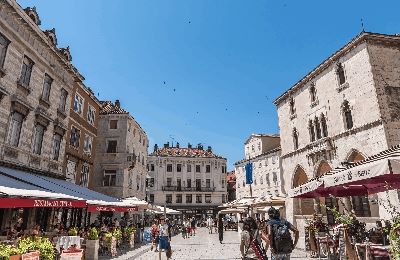 Croatian is the form of Serbo-Croatian spoken by Croats, mainly in Croatia and former parts of Yugoslavia. Here are some beginner words and phrases in Croatian for you to gain a simple introduction to it.